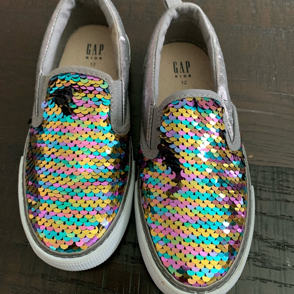 Gap kids shoes. Flip sequin